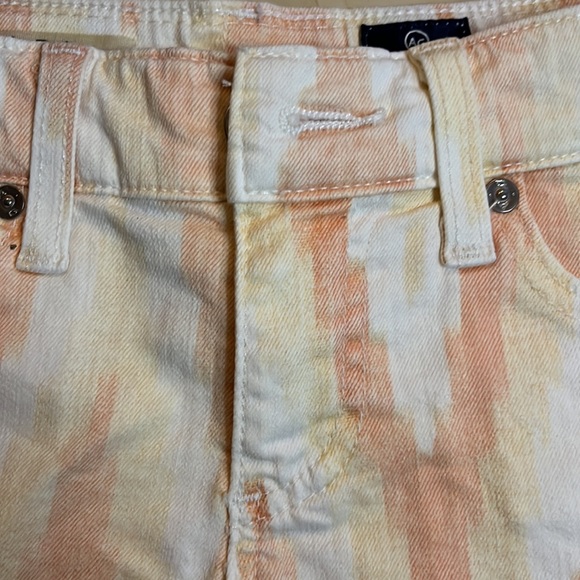 Ladies shorts - Picture 4 of 10
